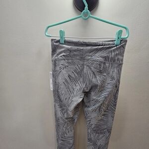 Athleta Kids Gray Leaf Print Leggings